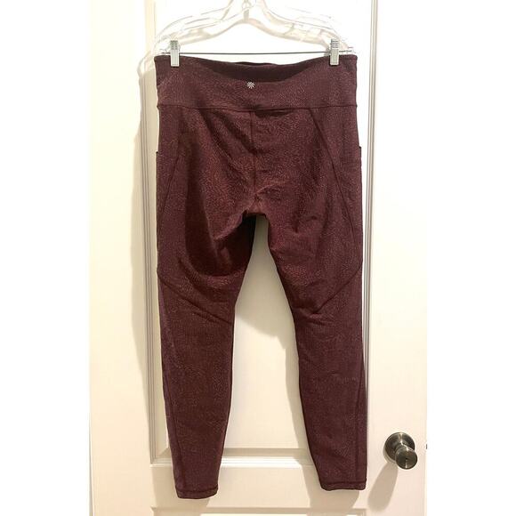 Athleta Salutation Stash Pocket Tight - Picture 3 of 9